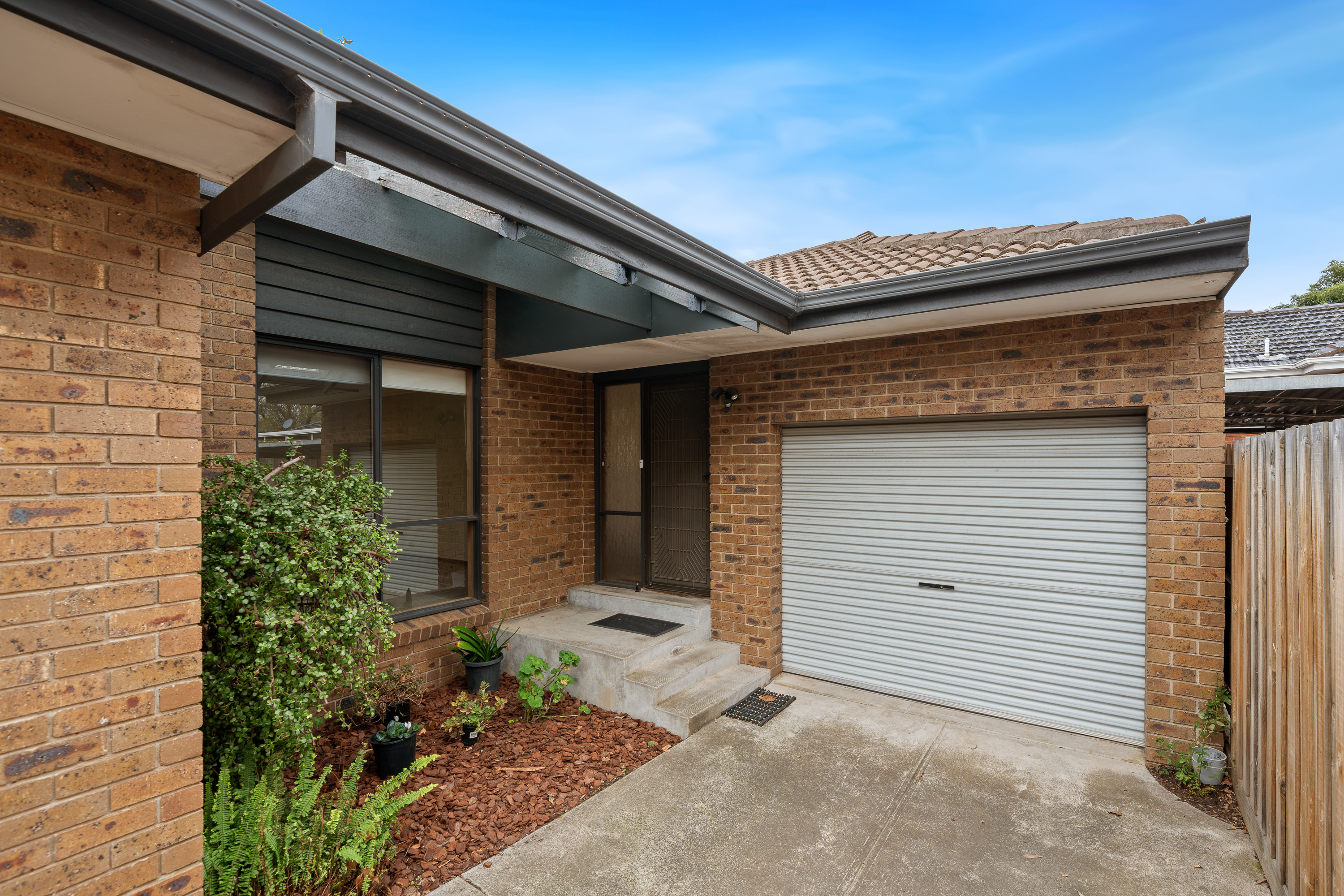 2/149 Woodland Street, Essendon — view 2