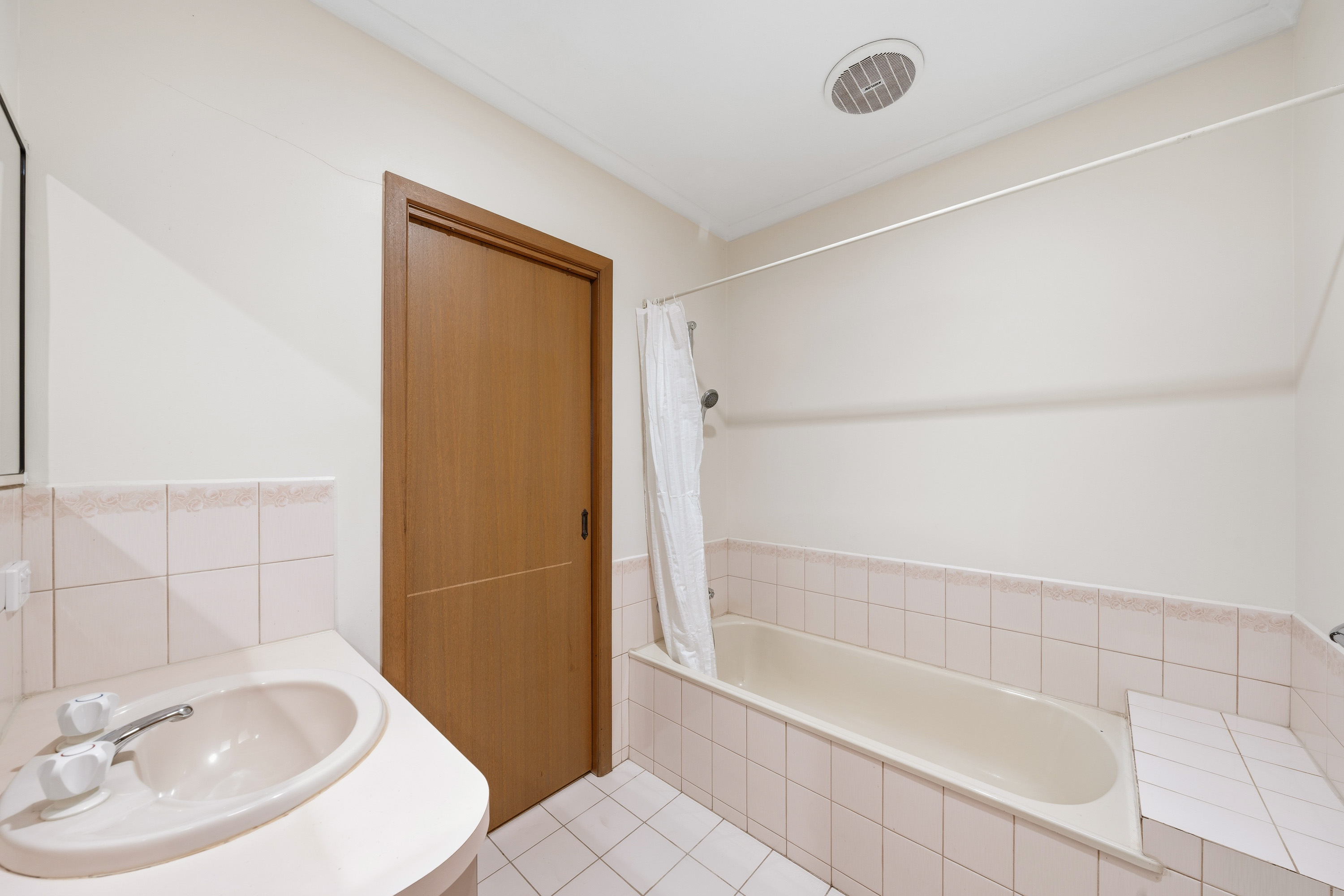 2/149 Woodland Street, Essendon — view 7