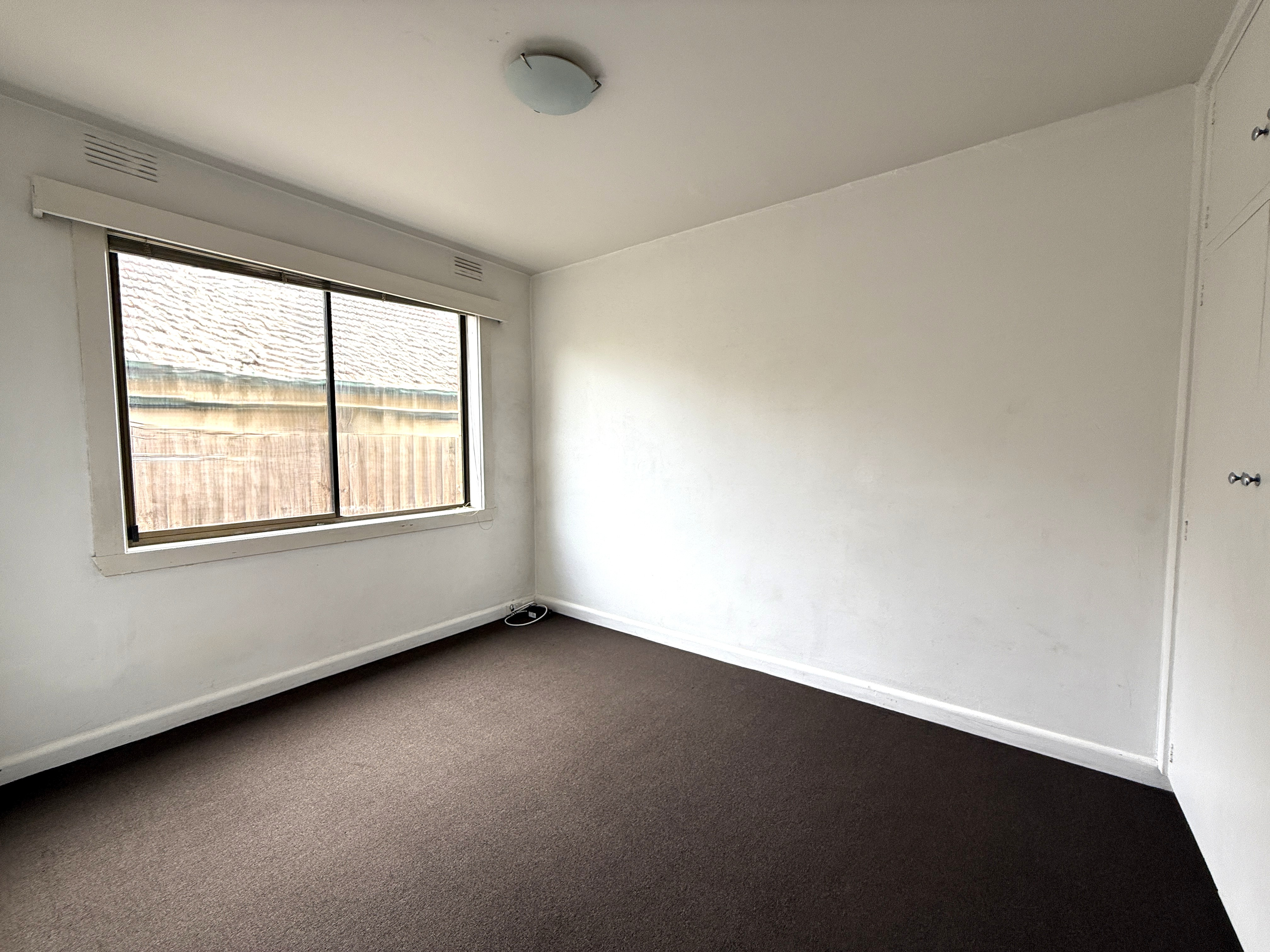 8/275 Balaclava Road, Caulfield North — view 5