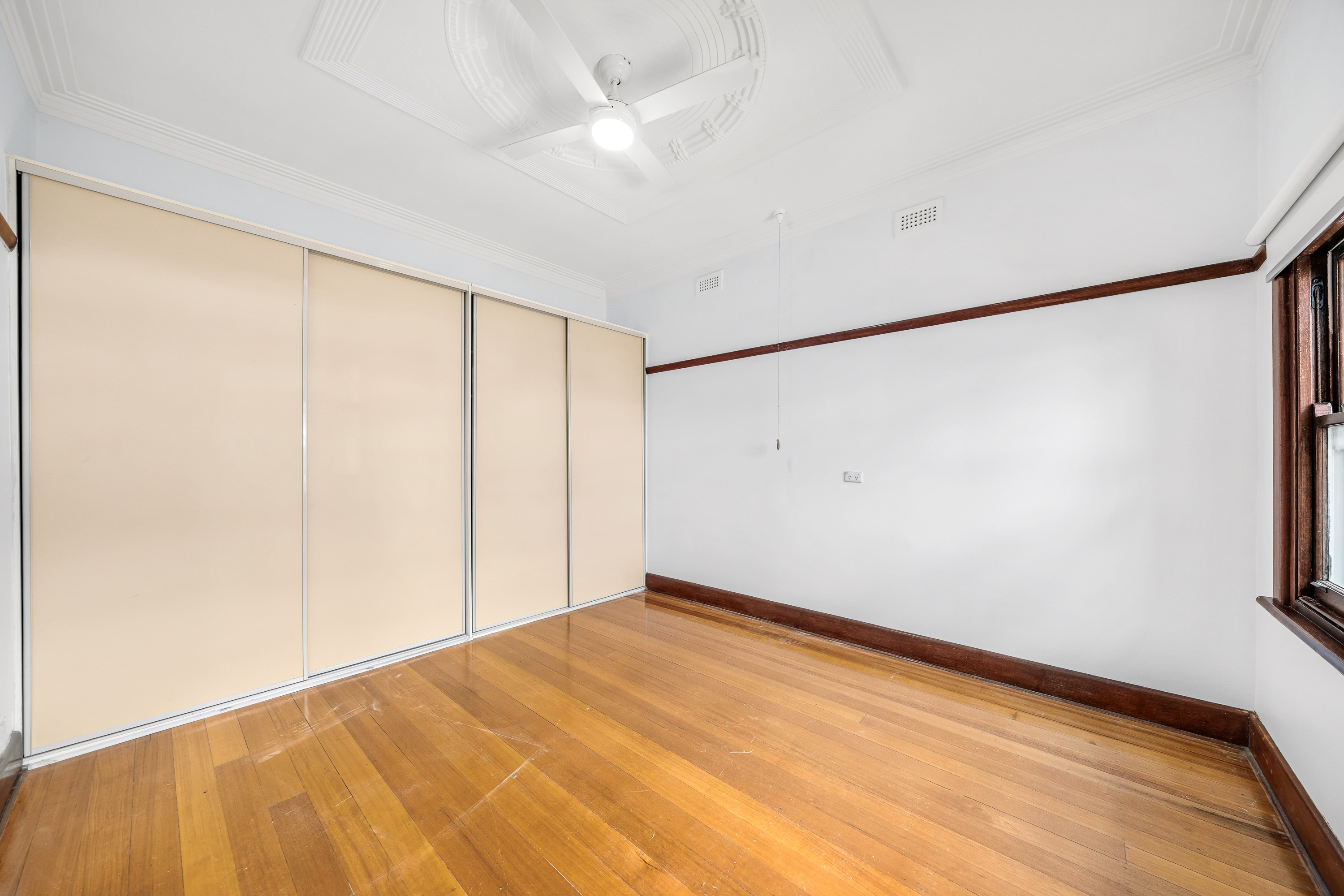 70 Spencer Street, Essendon — view 4