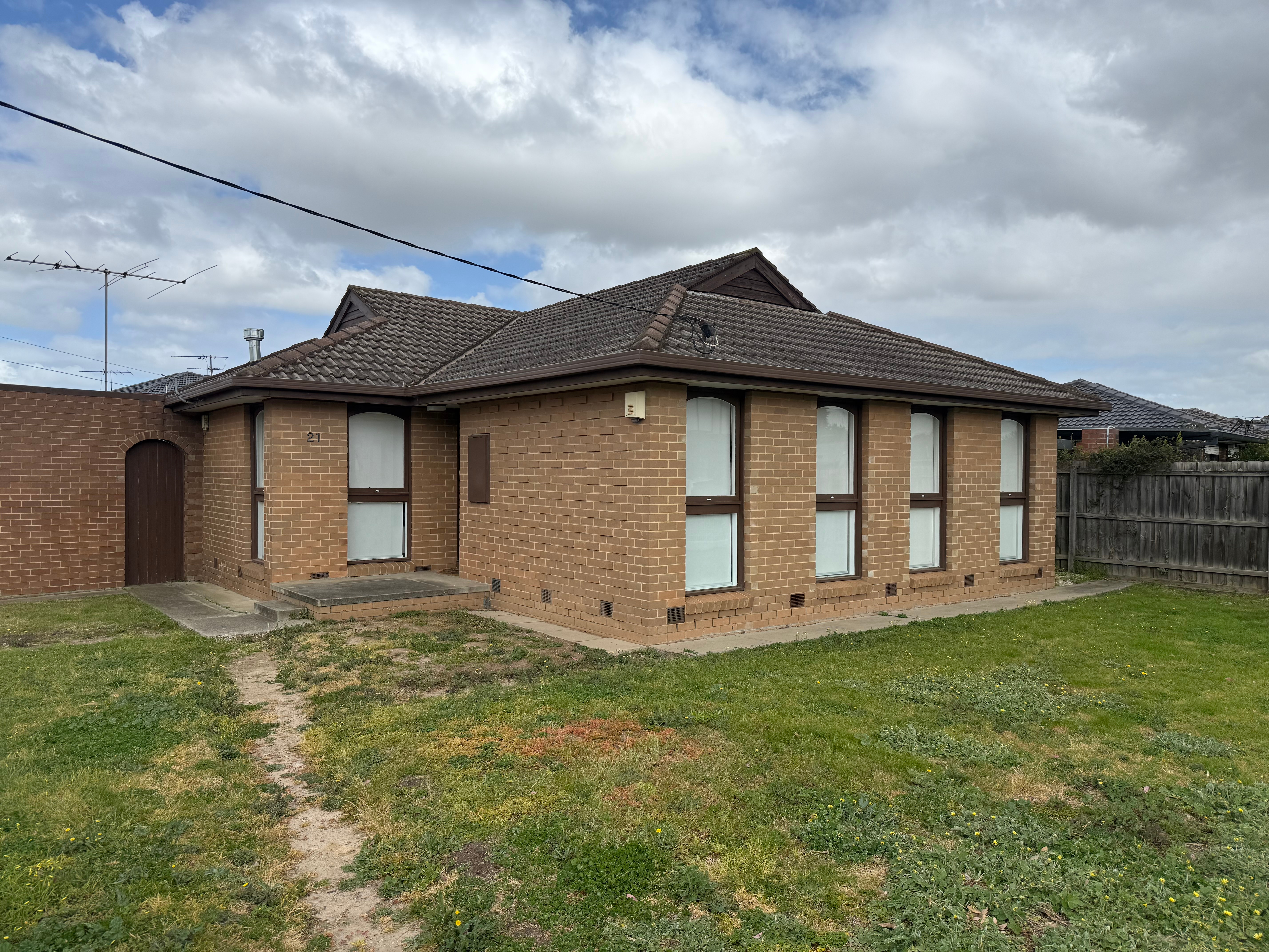 21 Janus Street, Tullamarine — view 10