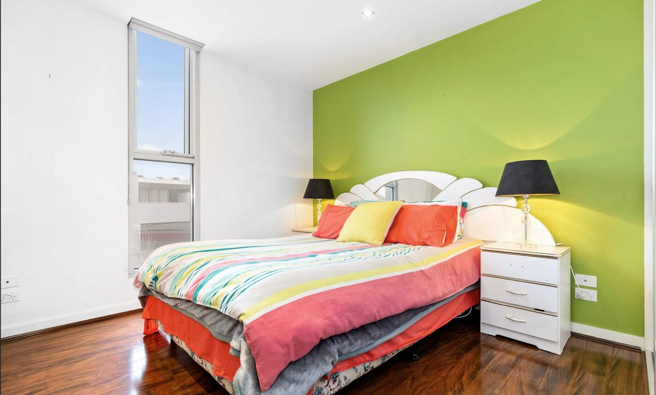 8/42 Eucalyptus Drive, Maidstone — view 5