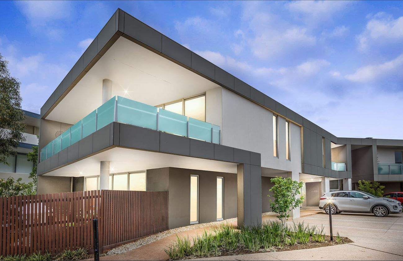 8/42 Eucalyptus Drive, Maidstone
