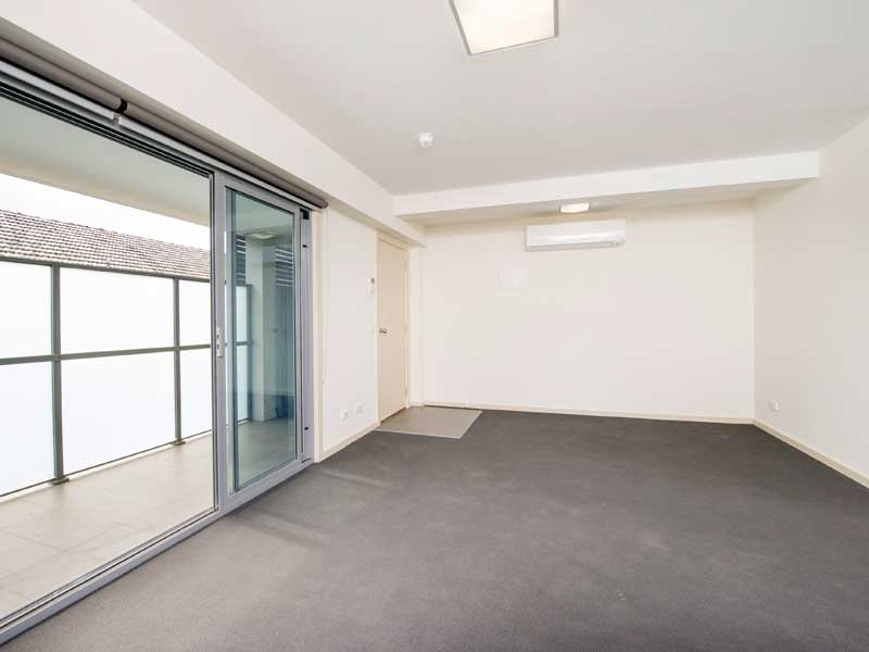 7/1 Forbes Street, Essendon — view 5