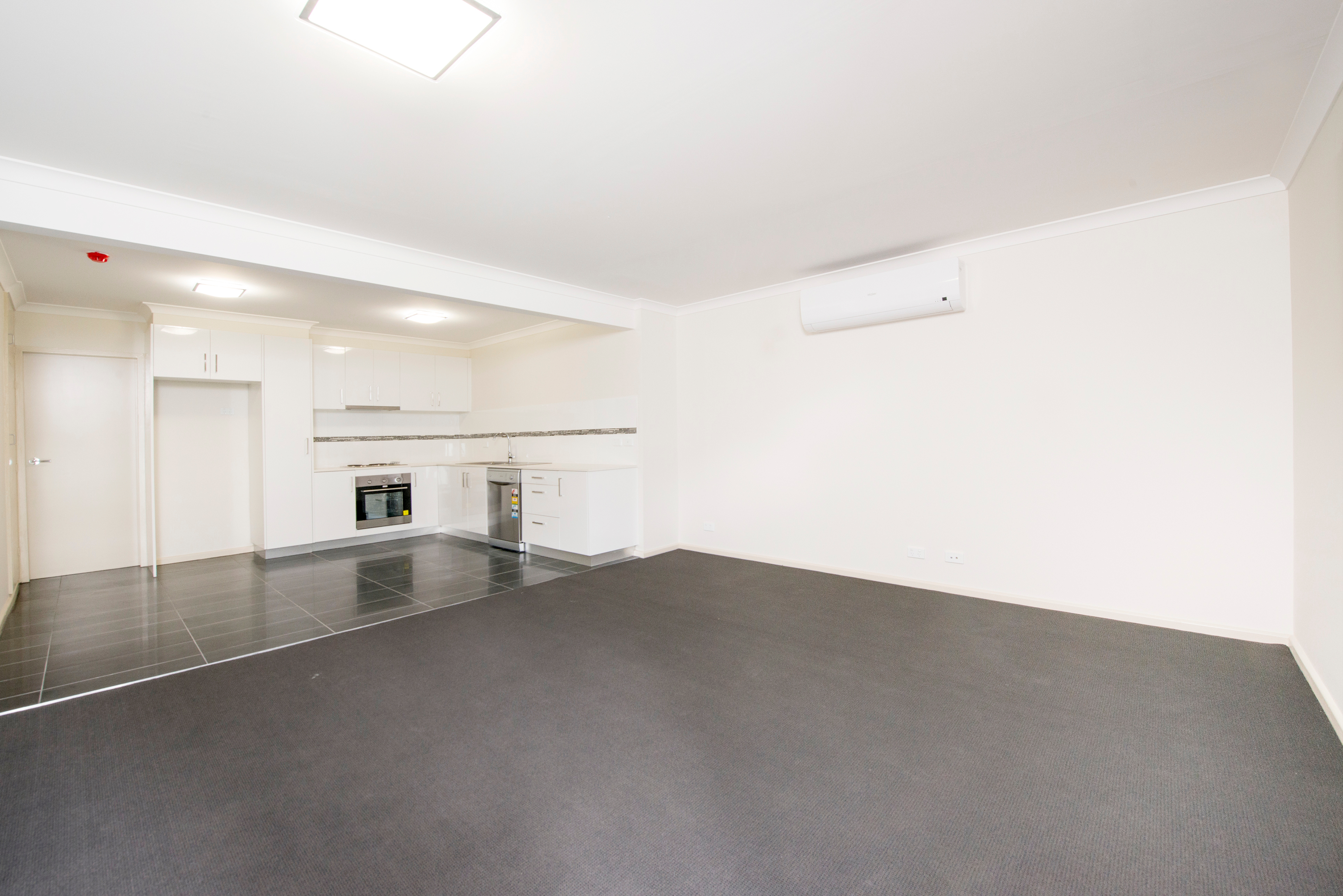 6/1 Forbes Street, Essendon — view 4
