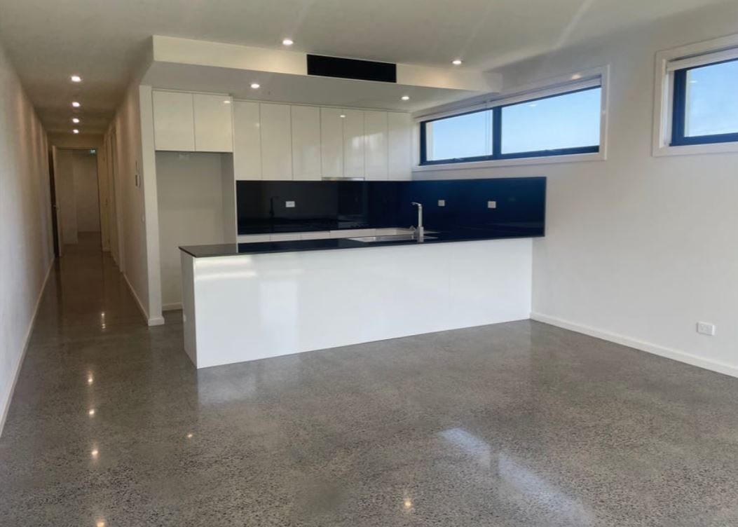 18/43 Raleigh Street, Essendon — view 2