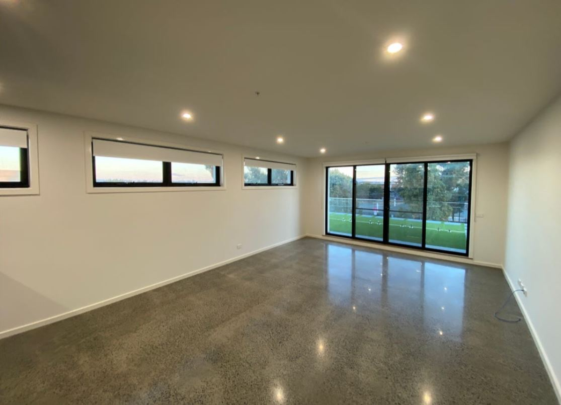 18/43 Raleigh Street, Essendon — view 3