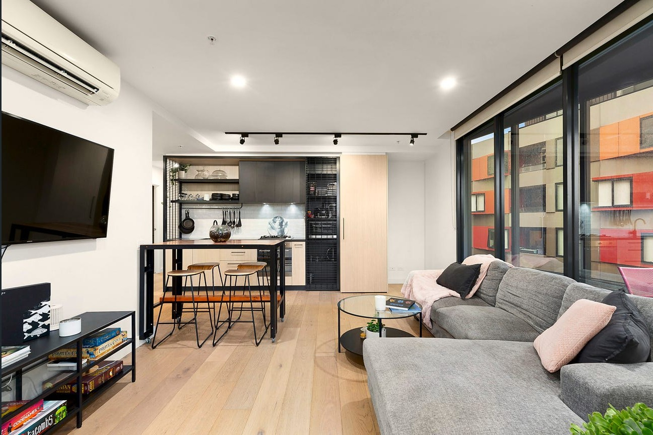 201/40 Collins Street, Essendon — view 3
