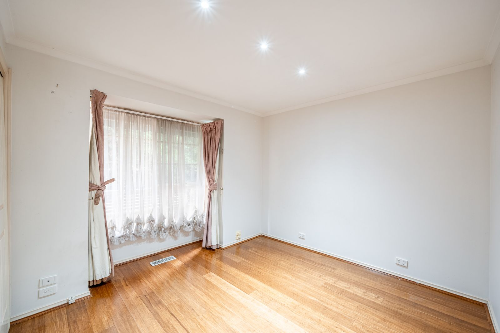 218A Pascoe Vale Road, Essendon — view 5
