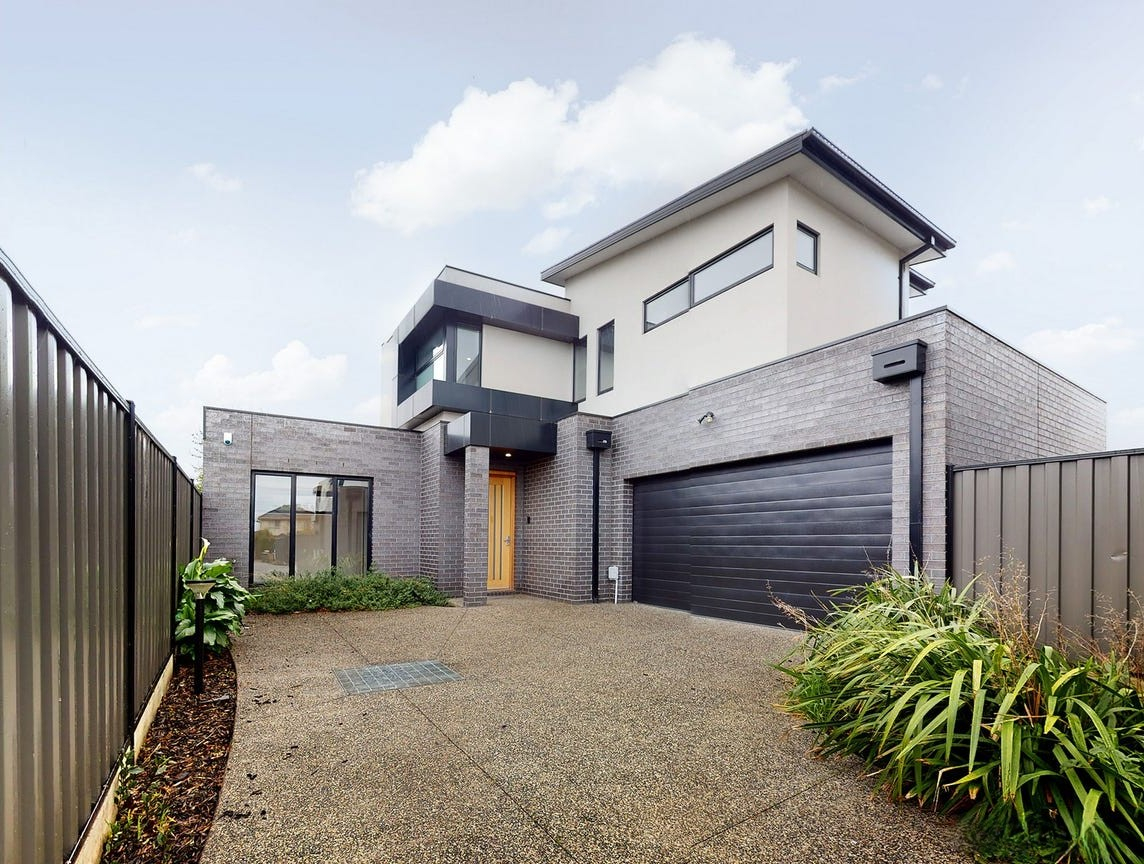 3/64 Hawker Street, Airport West