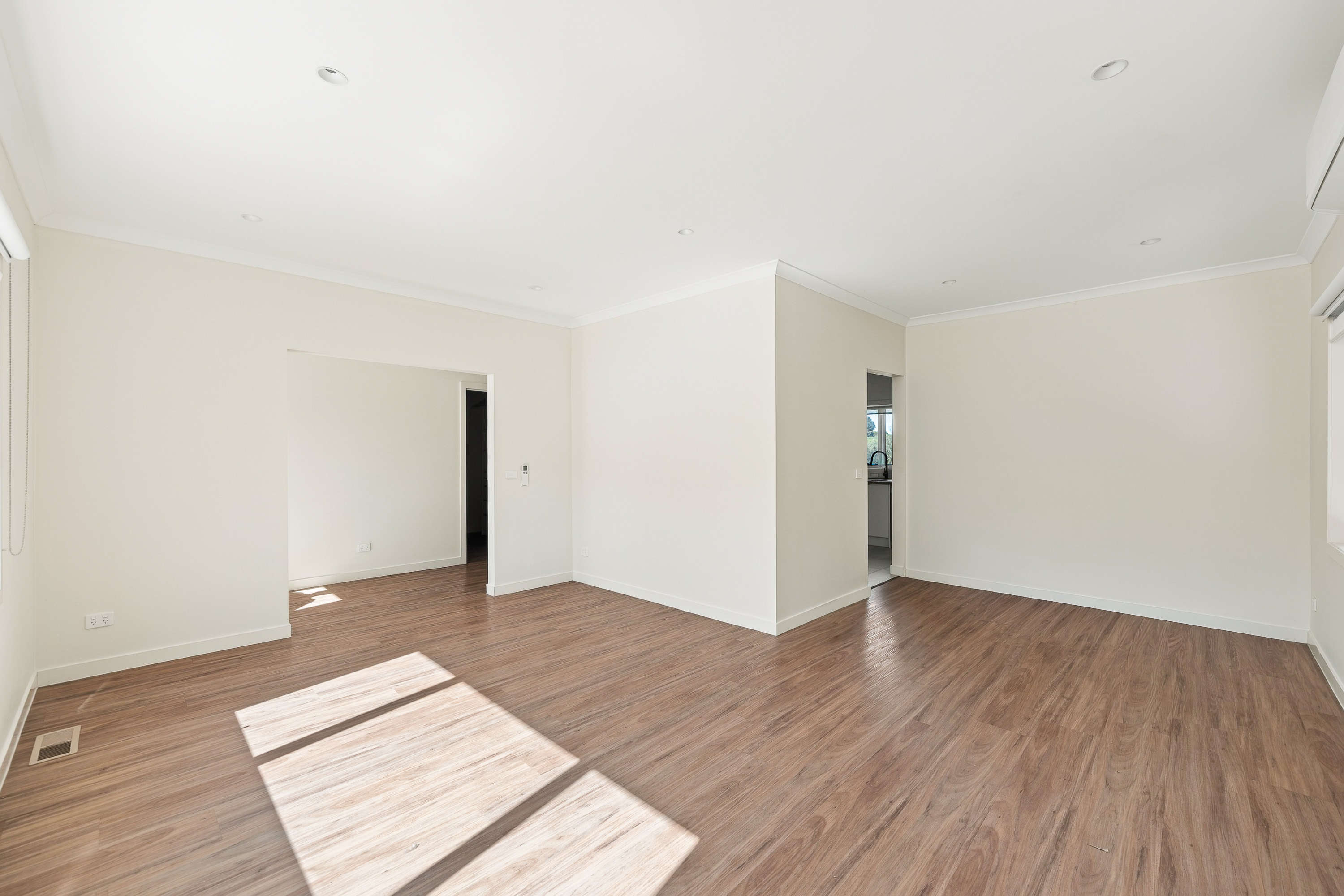 37 Clydebank Road, Essendon West — view 2