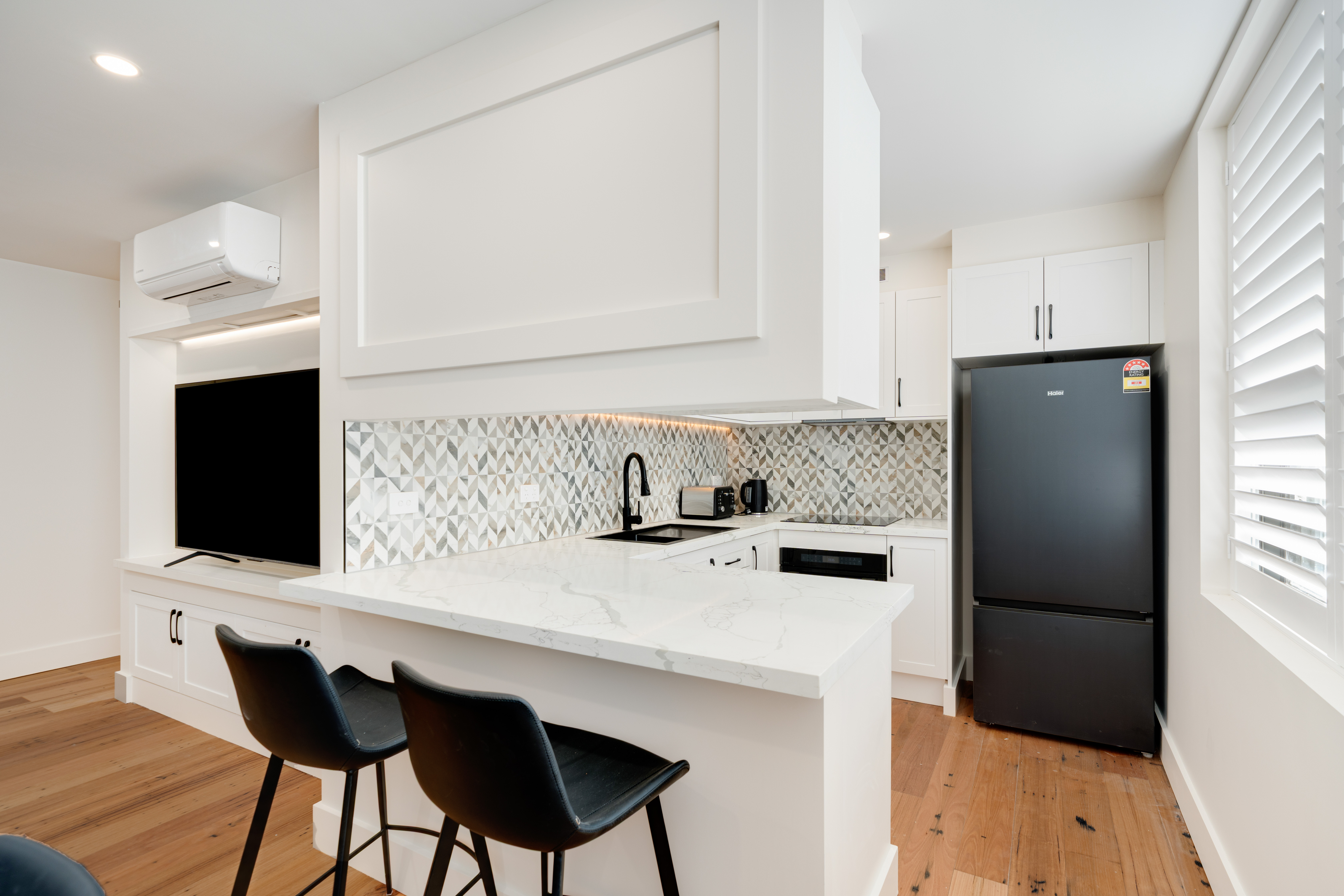 11/11 Fletcher Street, Essendon — view 3